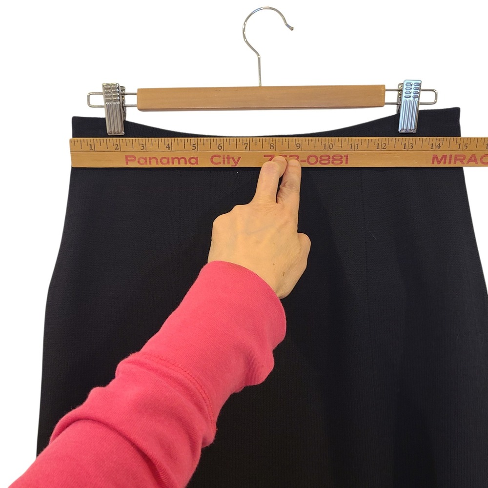 St. John Collection Black Wool Blend Santana Knit A-Line Flared Skirt Size 8 - Picture 4 of 5